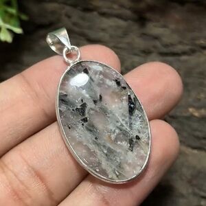 Unique Natural Black Tourmalated Rutile Quartz Gemstone pendant